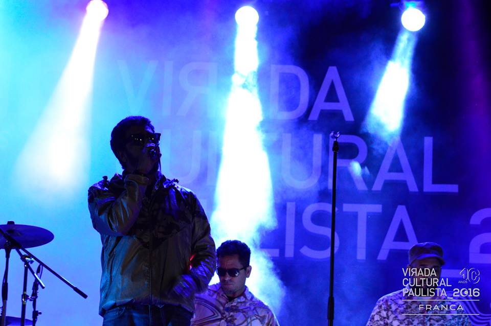 Nação Zumbi fechou a primeira noite de evento no Pedrocão (Foto: Adriano Crisóstomo)
